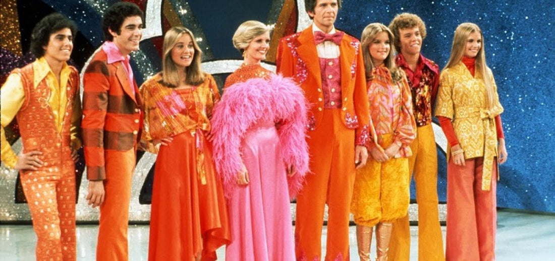 https://www.smiffys.com.au/cdn/shop/articles/1970s-disco-costumes.jpg?v=1590584139&width=1100